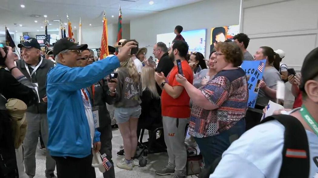 84 veterans welcomed home in Louisville after Honor Flight